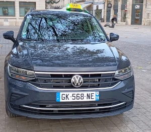 Véhicule Taxi des Halles